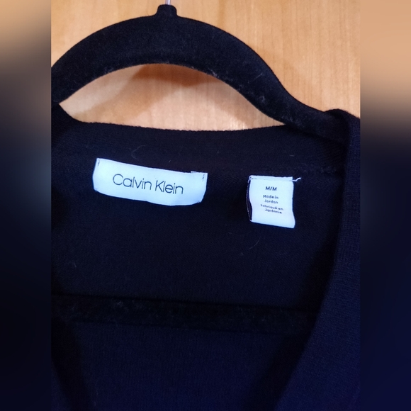 button front cardigans - Picture 3 of 4